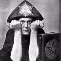 Foto do autor: Aleister Crowley